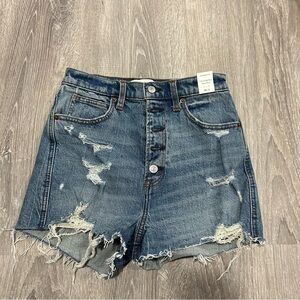 NWT Abercrombie & Fitch High Waist Distressed Mom Shorts Size 26/2